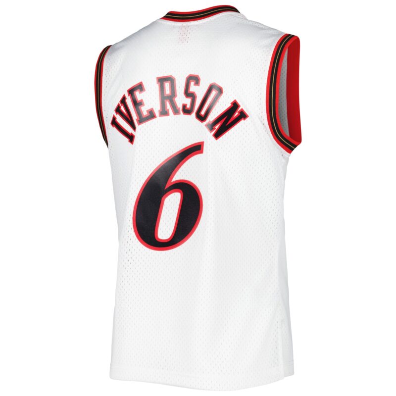 Allen Iverson Philadelphia 76ers Mitchell & Ness 2002/03 Hardwood Classics Swingman Jersey - White - Image 3