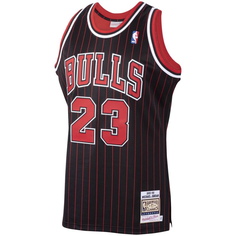 Michael Chicago Bulls Mitchell & Ness 1995/96 Hardwood Classics Jersey - Black - Image 2