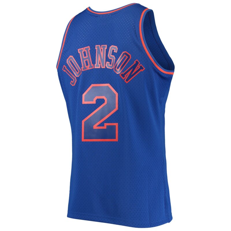 Larry Johnson New York Knicks Mitchell & Ness 1996/97 Hardwood Classics Swingman Jersey - Blue - Image 3