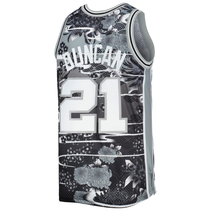 Tim Duncan San Antonio Spurs Mitchell & Ness 1998/99 Hardwood Classics Lunar New Year Swingman Jersey - Silver - Image 3